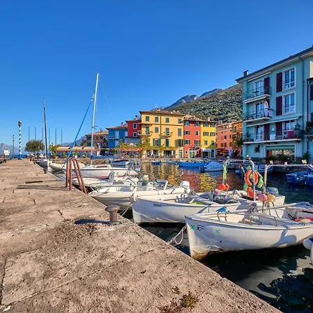 Al Porticciolo By Gardenjoy *