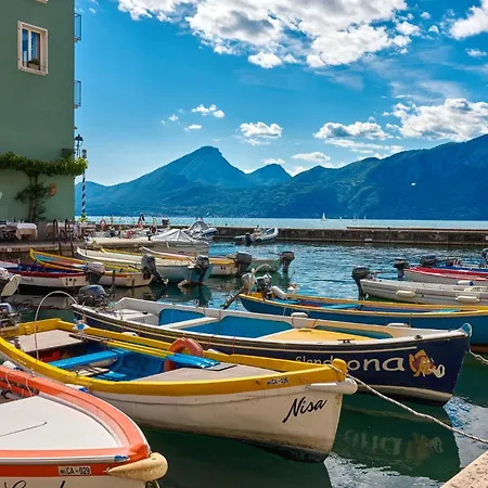 Al Porticciolo By Gardenjoy Appartement Castelletto Di Brenzone