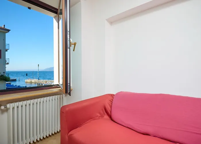 Lägenhet Al Porticciolo By Gardenjoy Castelletto Di Brenzone