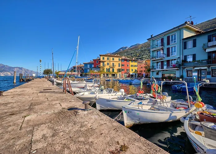 Al Porticciolo By Gardenjoy *